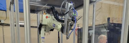 Assembly Cell Combines Robot With Fastener and Feed Assembly